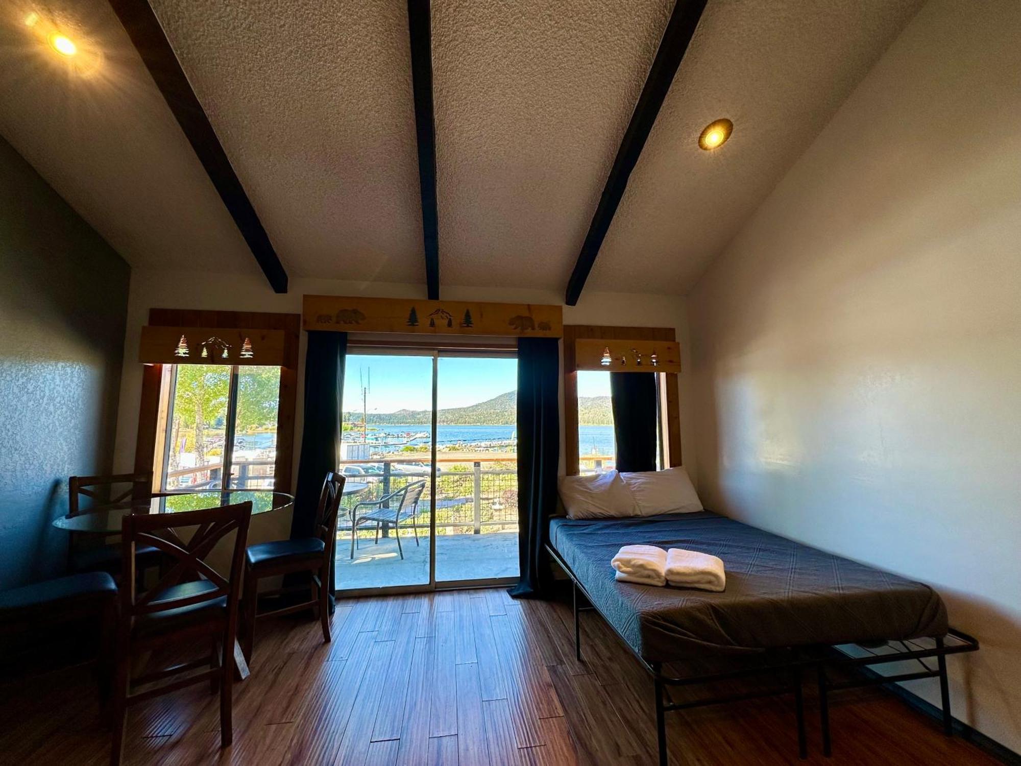 Lakefront Escape 빅 베어 레이크 객실 사진